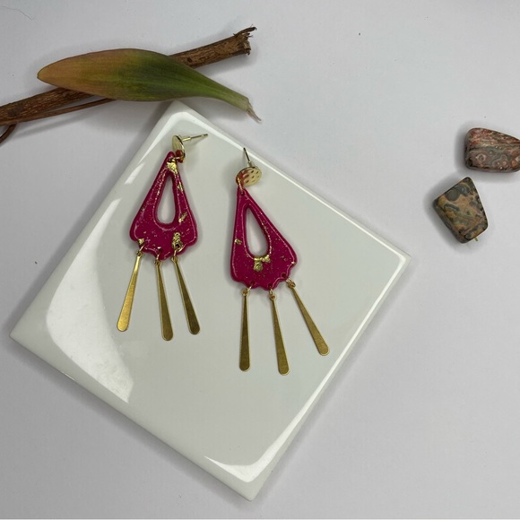 Boho Pink Gold Geometric Clay Earrings - Picture 6 of 7